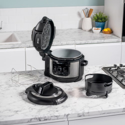 Multicooker sub presiune Ninja Foodi OP350FR, 1400 W, 6 l, 9 programe, 40-200 °C, TenderCrisp®, Acoperire ceramică, Menținerea căldurii, Pui întreg, Negru/inoxidabil