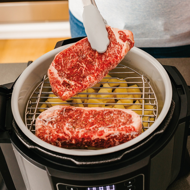 Multicooker sub presiune Ninja Foodi OP350FR, 1400 W, 6 l, 9 programe, 40-200 °C, TenderCrisp®, Acoperire ceramică, Menținerea căldurii, Pui întreg, Negru/inoxidabil