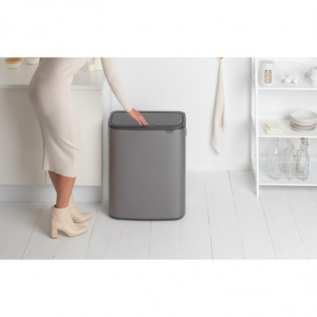 Coș de gunoi Brabantia Bo Touch 1001271, 2x30 l, deschidere lină și silențioasă, deschidere largă, gri închis