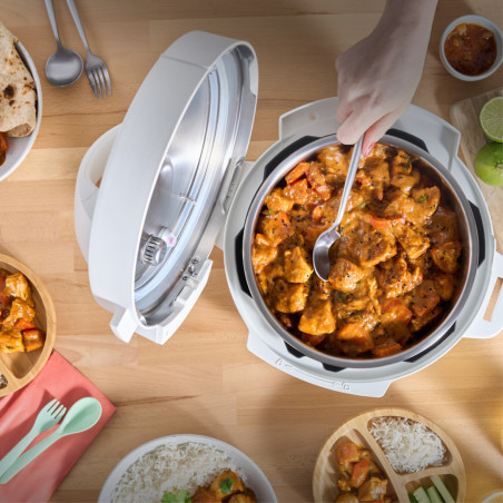 Multicooker Instant Pot Classic Mini 140800801, 800W, 3.8 l, 7 programe, Afisaj LCD, Otel inoxidabil, Alb