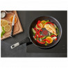 La mâna a doua: Tiga Tefal G2550572, 26 cm, Thermo-Spot, acoperire antiaderentă din titan X6, pentru plite cu inducție, negru
