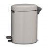 Coș de gunoi cu pedală Brabantia NewIcon 1010434, 5 l, închidere ușoară, bază antiderapantă, gri deschis