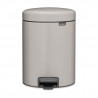 Coș de gunoi cu pedală Brabantia NewIcon 1010434, 5 l, închidere ușoară, bază antiderapantă, gri deschis