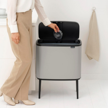 Coș de gunoi Brabantia Bo Touch 1010451, 36 l, deschidere lină și silențioasă, deschidere largă, gri deschis