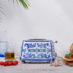 Prăjitor de pâine SMEG Dolce & Gabbana Blu Mediterraneo TSF01DGBEU, 950 W, 2 felii, 6 niveluri, Tava pentru firimituri, Cablu integrat, Oțel inoxidabil, Albastru