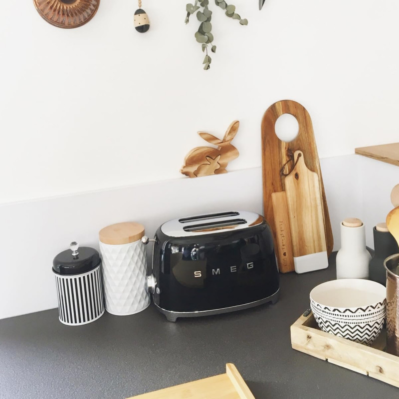 Prăjitor de pâine SMEG 50's Style TSF01BLEU, 950 W, 2 felii, 6 niveluri, Tava pentru firimituri, Cablu integrat, Oțel inoxidabil, Negru