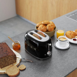 Prăjitor de pâine SMEG 50's Style TSF01BLEU, 950 W, 2 felii, 6 niveluri, Tava pentru firimituri, Cablu integrat, Oțel inoxidabil, Negru