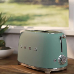 Prajitor de paine SMEG 50's Style TSF01EGMEU, 950 W, 2 felii, 6 trepte, Tava pentru firimituri, Cablu integrat, Otel inoxidabil, Verde smarald