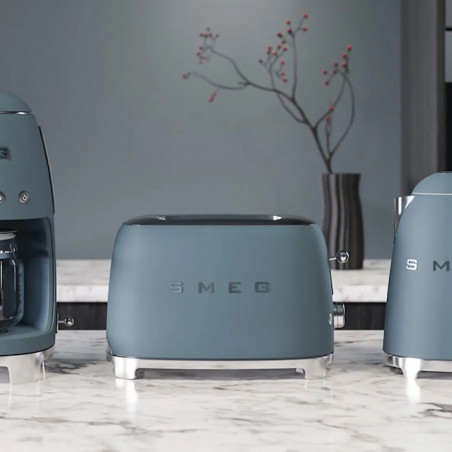 Prăjitor de pâine SMEG 50's Style TSF01SBMEU, 950 W, 2 felii, 6 niveluri, Tava pentru firimituri, Cablu integrat, Oțel inoxidabil, Albastru furtunos