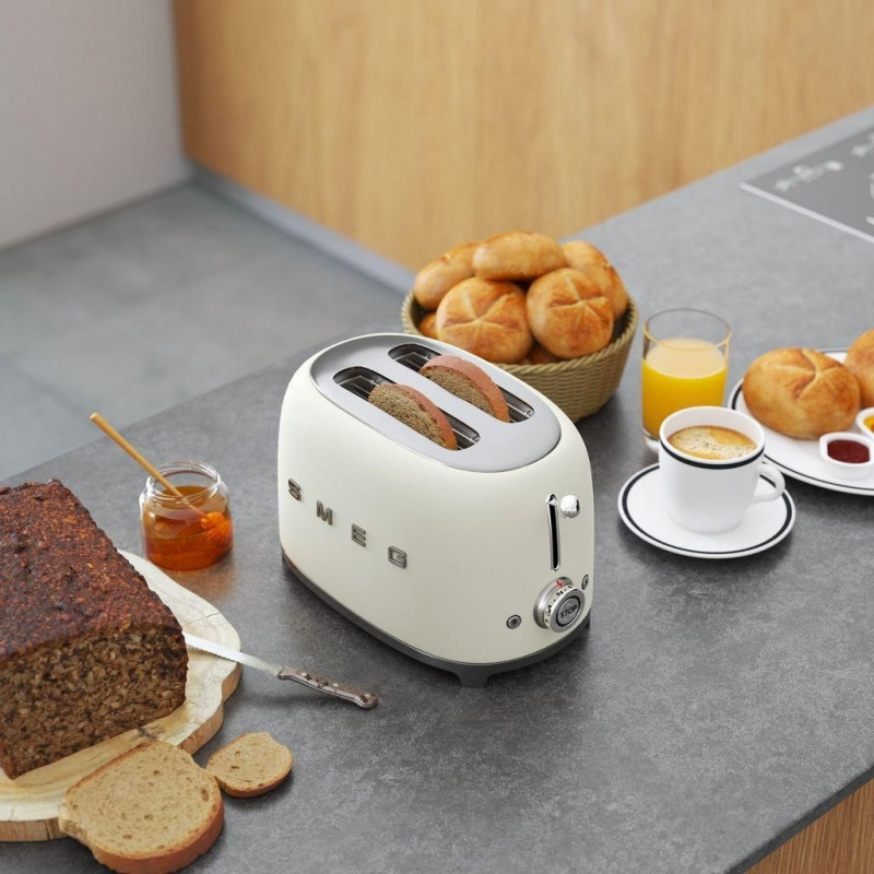 Prăjitor de pâine SMEG 50's Style TSF01WHMEU, 950 W, 2 felii, 6 niveluri, Tava pentru firimituri, Cablu integrat, Oțel inoxidabil, Alb mat