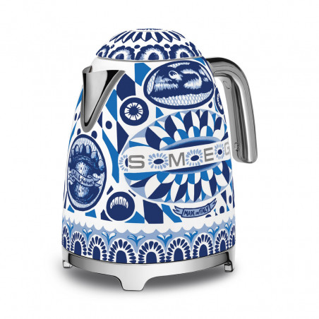 Ceainic electric SMEG Dolce & Gabbana KLF03DGBEU, 2400 W, 1,7 l, bază rotativă la 360°, finisaj lucios, albastru mediteranean