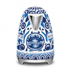 Ceainic electric SMEG Dolce & Gabbana KLF03DGBEU, 2400 W, 1,7 l, bază rotativă la 360°, finisaj lucios, albastru mediteranean
