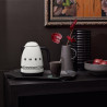 Ceainic electric SMEG Porsche KLF03PCWEU, 2400 W, 1,7 l, bază rotativă la 360°, finisaj lucios, alb
