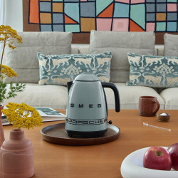 Fierbător electric SMEG KLF03PSGEU, 2400 W, 1,7 l, bază rotativă la 360°, finisaj lucios, verde