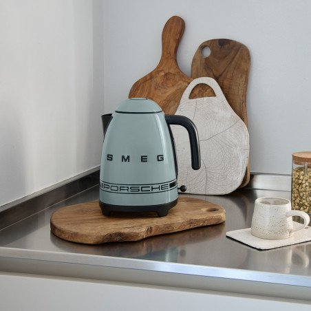 Fierbător electric SMEG KLF03PSGEU, 2400 W, 1,7 l, bază rotativă la 360°, finisaj lucios, verde