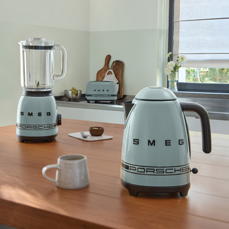 Fierbător electric SMEG KLF03PSGEU, 2400 W, 1,7 l, bază rotativă la 360°, finisaj lucios, verde