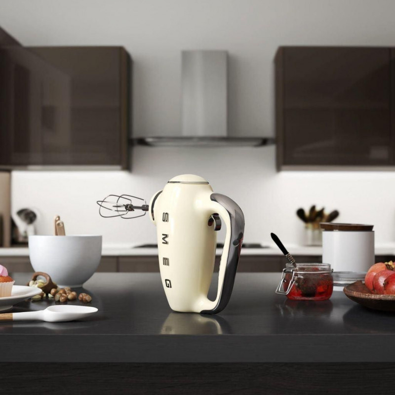 Mixer manual SMEG 50's Style HMF01CREU, 250 W, 9 viteze, funcție Turbo, afișaj LED ascuns, cronometru, accesorii, culoare crem