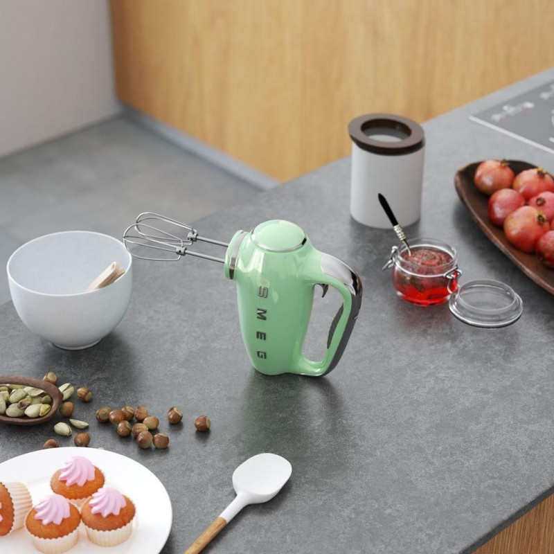 Mixer manual SMEG 50's Style HMF01PGEU, 250 W, 9 viteze, funcție Turbo, afișaj LED ascuns, cronometru, accesorii, verde