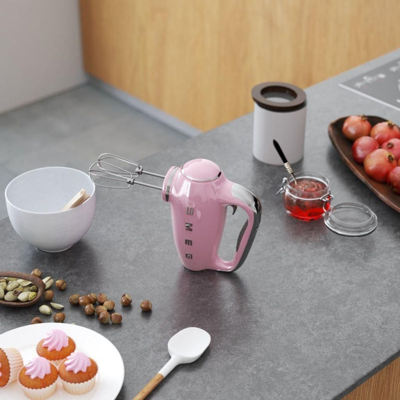 Mixer manual SMEG 50's Style HMF01PKEU, 250 W, 9 viteze, funcție Turbo, afișaj LED ascuns, cronometru, accesorii, roz