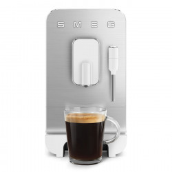 Mașină de espresso SMEG Collezione BCC12WHMEU, 1350 W, 19 bar, 1,4 l, 8 funcții, râșniță încorporată, duză de abur, alb
