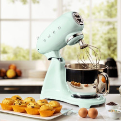 Mixer planetar SMEG SMF03PGEU, 800 W, 4,8 l, 10 viteze, funcție de pornire treptată, picioare antiderapante, verde pastel