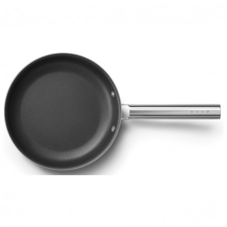 Tigaie cu capac SMEG CKFF2401RDM, 1,9 l, Ø24 cm, acoperire cu teflon, până la 250 °C, fără PFAS, pentru plite cu inducție, roșie