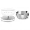 Cântar de bucătărie Smeg Collezione KSC01WHMWW, până la 5 kg/5 l, funcție TARE, afișaj LED, bază antiderapantă, autonomie de până la 36 de ore, alb mat