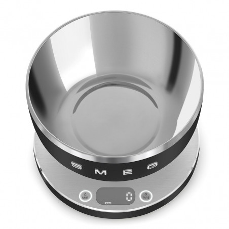Cântar de bucătărie Smeg Collezione KSC01BLMWW, până la 5 kg/5 l, funcție TARA, afișaj LED, bază antiderapantă, autonomie de până la 36 de ore, negru mat