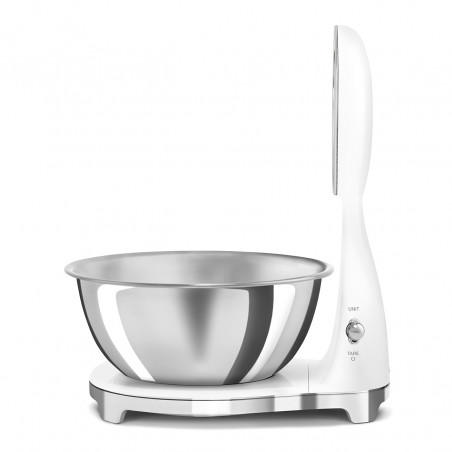 Cântar de bucătărie Smeg KSF01WHWW, afișaj analogic și digital, până la 5 kg/5 l, funcție TARA, afișaj LED, bază antiderapantă, autonomie de până la 36 de ore, alb mat