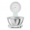Cântar de bucătărie Smeg KSF01PGWW, afișaj analogic și digital, până la 5 kg/5 l, funcție TARA, afișaj LED, bază antiderapantă, autonomie de până la 36 de ore, verde pastel