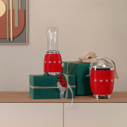 Blender Smeg PBF01RDEU, 300 W, 2 x 600 ml, 20 000–24 000 rpm, bază antiderapantă, fără BPA, oțel inoxidabil, roșu