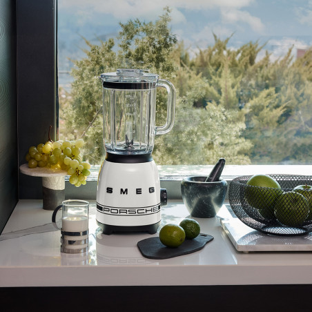 Blender Smeg Porsche BLF03PCWEU, 800 W, 1,5 l, 18 000 rpm, 4 programe, 4 viteze + funcție puls, oțel inoxidabil, alb