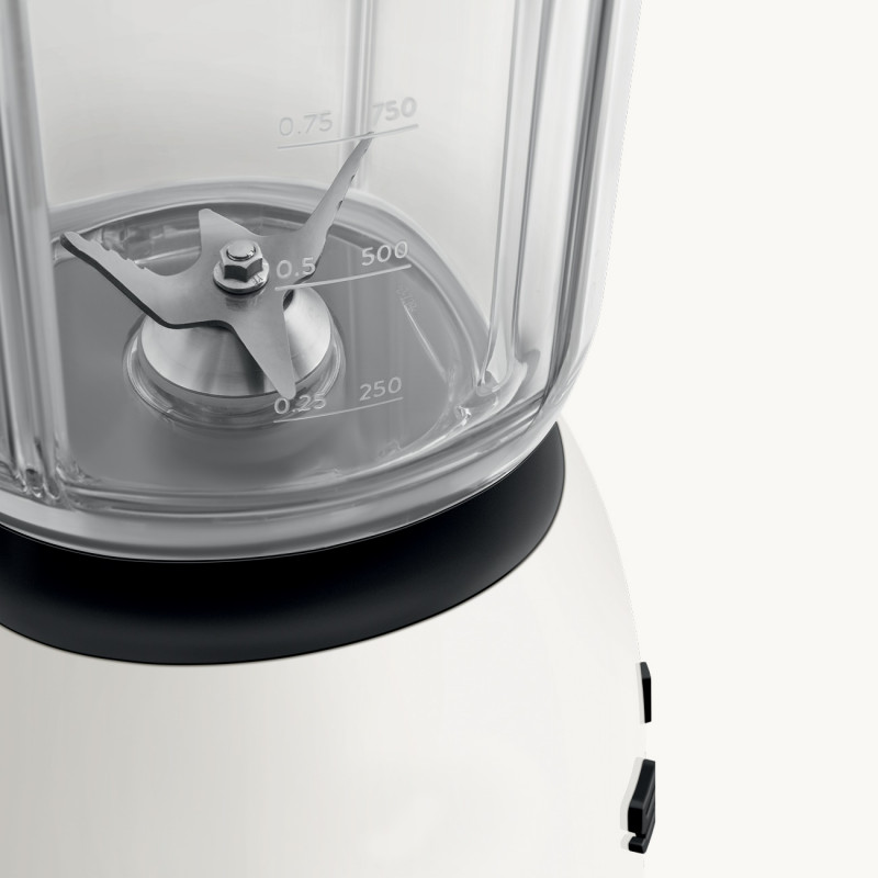 Blender Smeg Porsche BLF03PCWEU, 800 W, 1,5 l, 18 000 rpm, 4 programe, 4 viteze + funcție puls, oțel inoxidabil, alb