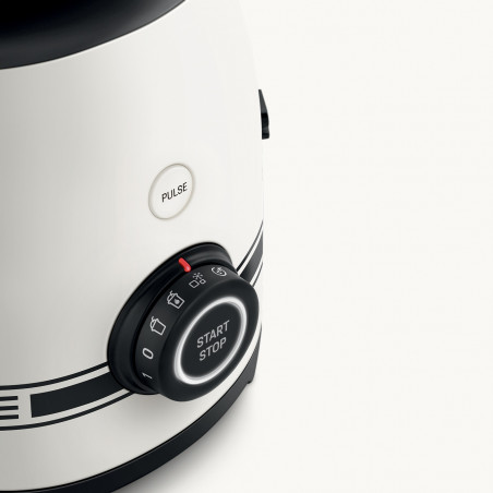 Blender Smeg Porsche BLF03PCWEU, 800 W, 1,5 l, 18 000 rpm, 4 programe, 4 viteze + funcție puls, oțel inoxidabil, alb