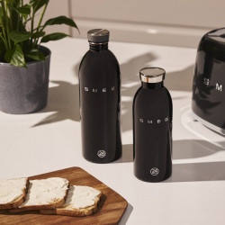 Sticlă termică SMEG Clima 50's Style WBF01BL, 500 ml, închidere ermetică, cu pereți dubli, oțel inoxidabil 18/8, negru