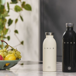 Sticlă termică SMEG Clima 50's Style WBF01CR, 500 ml, închidere ermetică, cu pereți dubli, oțel inoxidabil 18/8, crem