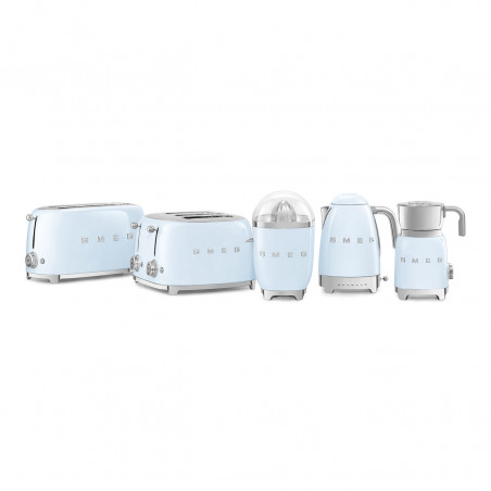 Storcător electric de citrice Smeg CJF11PBEU, 70 W, sistem anti-picurare, bază antiderapantă, albastru pastel