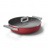 Oală joasă cu capac Smeg CKFD2811RDM, 28 cm, 3,7 l, acoperire antiaderentă cu 3 straturi, rezistentă la cuptor până la 250 °C, fără PFAS, compatibilă cu plitele cu inducție, roșie