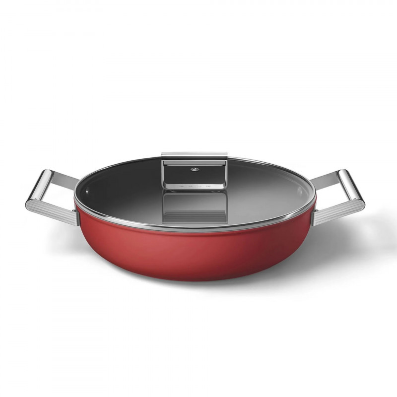 Oală joasă cu capac Smeg CKFD2811RDM, 28 cm, 3,7 l, acoperire antiaderentă cu 3 straturi, rezistentă la cuptor până la 250 °C, fără PFAS, compatibilă cu plitele cu inducție, roșie