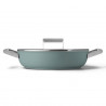 Oală puțin adâncă cu capac Smeg DPF2812EGM, 28 cm, 4,3 l, acoperire ceramică antiaderentă, potrivită pentru cuptor până la 250 °C, fără PFAS, compatibilă cu plitele cu inducție, verde smarald