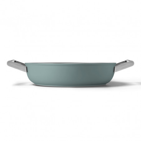 Oală puțin adâncă cu capac Smeg DPF2812EGM, 28 cm, 4,3 l, acoperire ceramică antiaderentă, potrivită pentru cuptor până la 250 °C, fără PFAS, compatibilă cu plitele cu inducție, verde smarald