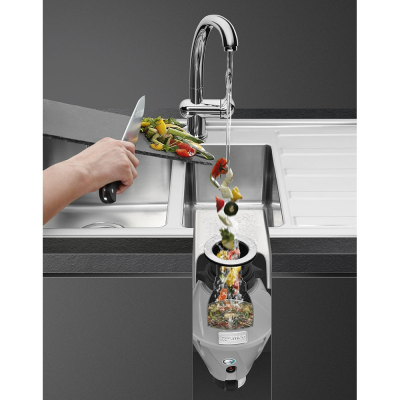 Tocător de deșeuri alimentare/Porc Smeg KITFD050, 375 W, 0,75 HP, Pentru chiuvete cu sifon de 9 cm, Protecție anticorozivă, Negru/Inox