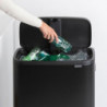 La mâna a doua: Cos pentru gunoi Brabantia Bo Touch Hi 1001260, 60 L, Inaltat, Deschidere lina si silentioasa, Negru mat