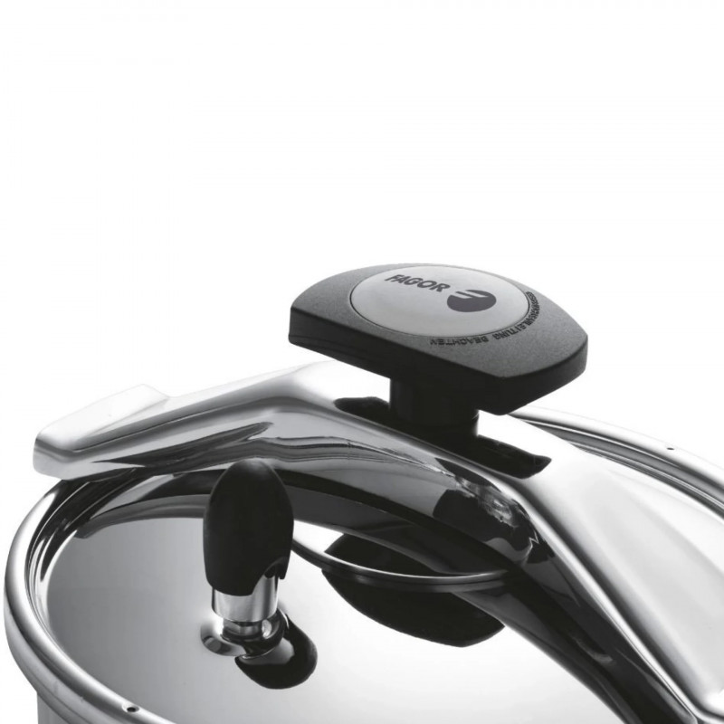 Oală sub presiune Fagor Clasica 10 L, 55 kPa, 24 cm, supapă de siguranță, 3 sisteme de protecție, oțel inoxidabil 18/10, compatibilă cu plitele cu inducție, argintie