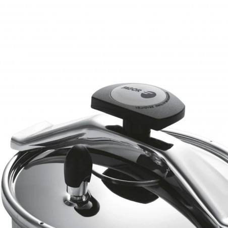 Oală sub presiune Fagor Clasica 10 L, 55 kPa, 24 cm, supapă de siguranță, 3 sisteme de protecție, oțel inoxidabil 18/10, compatibilă cu plitele cu inducție, argintie