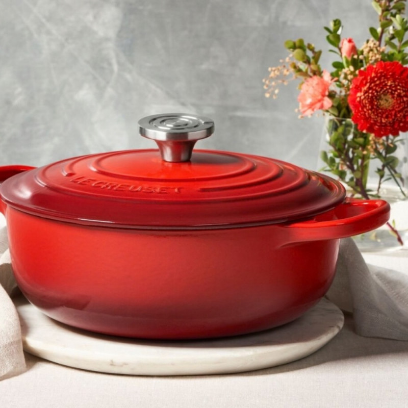 Tigaie din fontă Le Creuset 21179300602430, 30 cm, 6,2 l, Capac etanș pentru păstrarea aromelor, Cuptor până la 260 °C, Inducție, Roșu