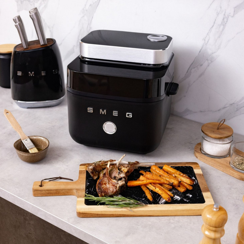 Friteuză cu aer cald Smeg Collezione AFC01BLMAU, 1450 W, 7,3 l, 40-200 °C, 7 programe, mod dublu, comandă tactilă, cronometru, LED, negru