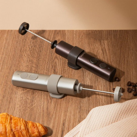 Mixer pentru frappe Outin LattoGo, 2 viteze, MeshWhisk, 1400 mAh, USB Type-C, maro