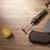 Mixer pentru frappe Outin LattoGo, 2 viteze, MeshWhisk, 1400 mAh, USB Type-C, maro